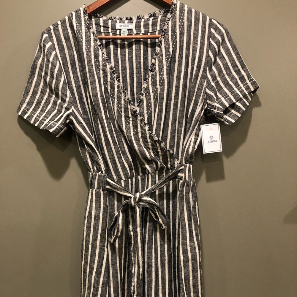 Susina striped dress size S NWT - Picture 4 of 11